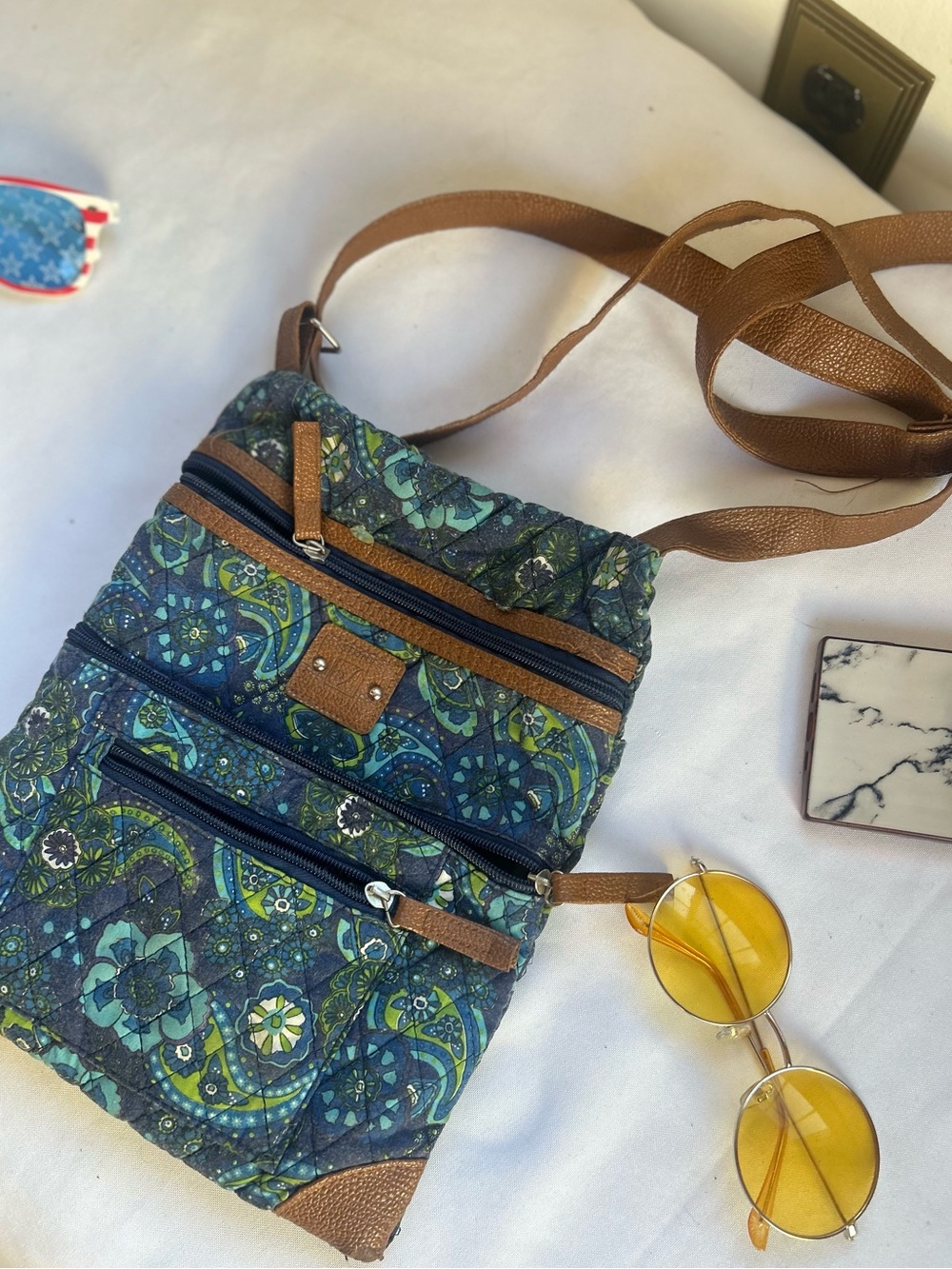 Quilted Stone Mountain Floral Crossbody Bag in Teal and Brown - Picture 1 of 6